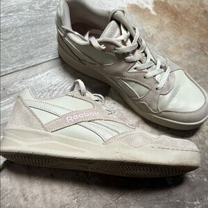 Reebok Women's Cream and Pink Sneakers
